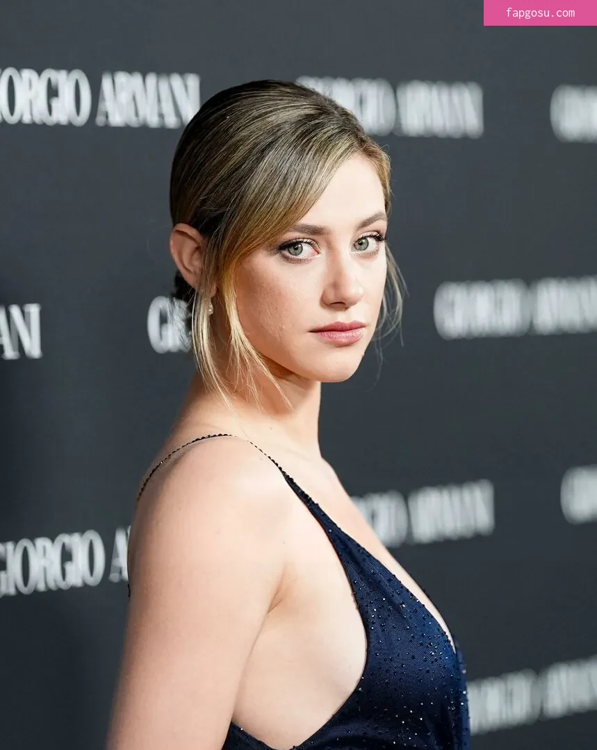 Lili Reinhart