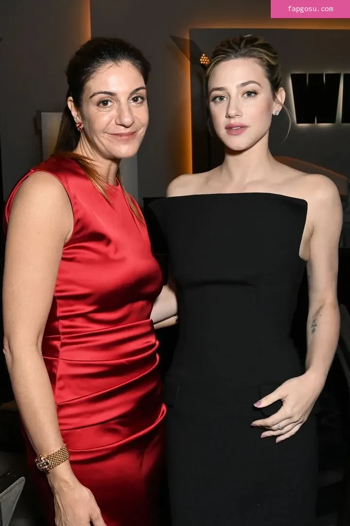 Lili Reinhart