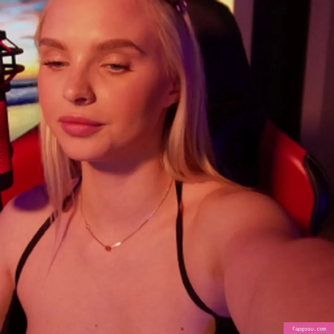 lexi_sexy1