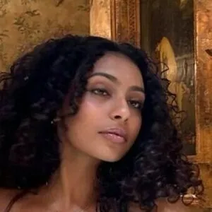 Mariahellie