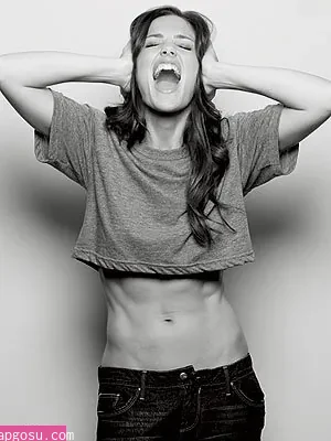 Minka Kelly