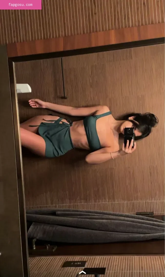 Melody Oz