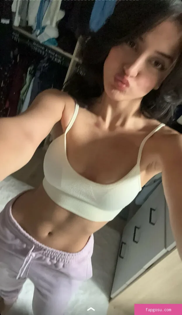 Melody Oz