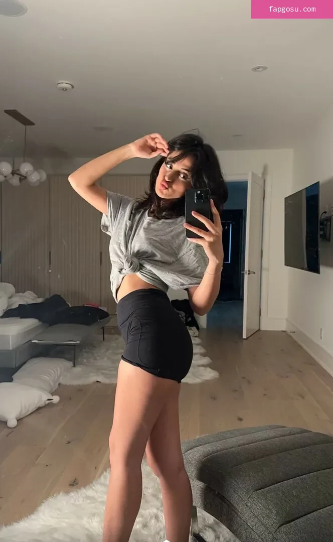 Melody Oz