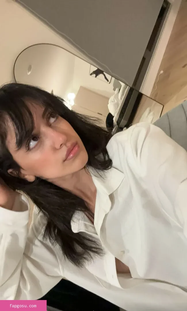 Melody Oz