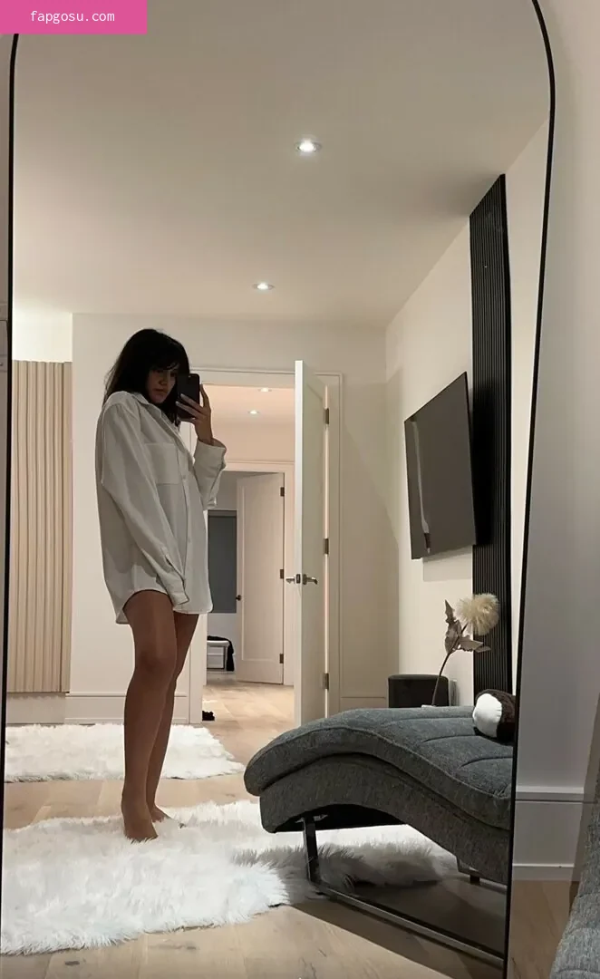 Melody Oz
