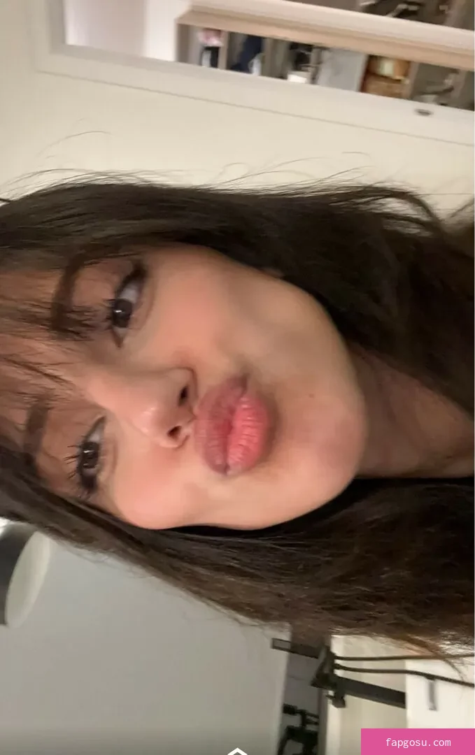 Melody Oz