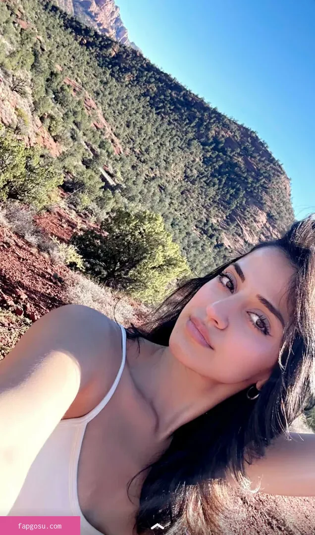 Melody Oz