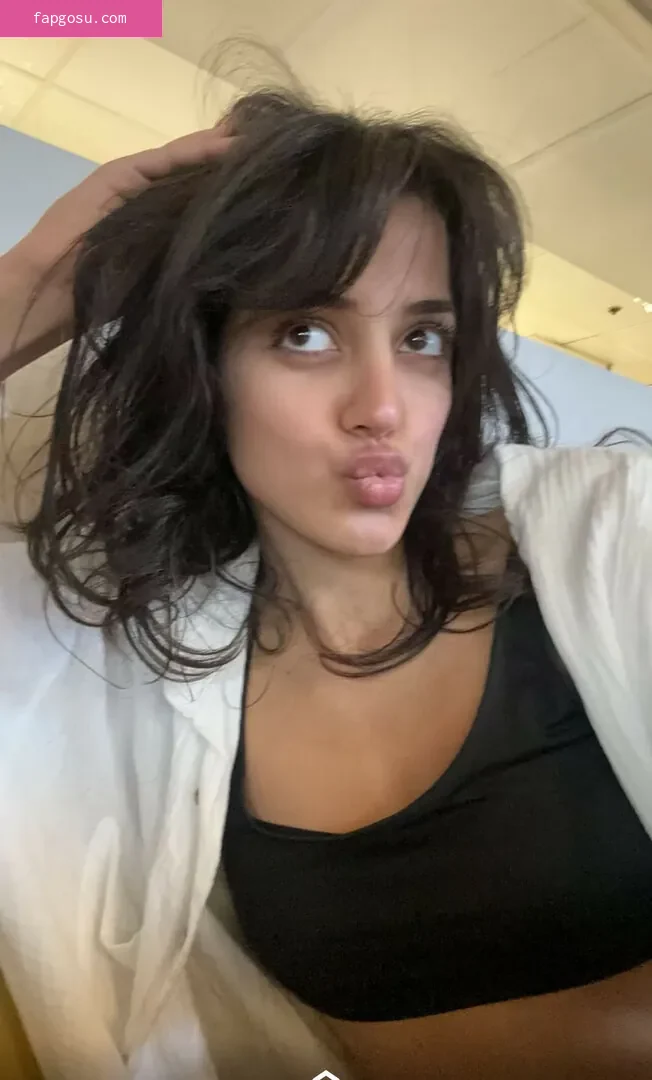 Melody Oz