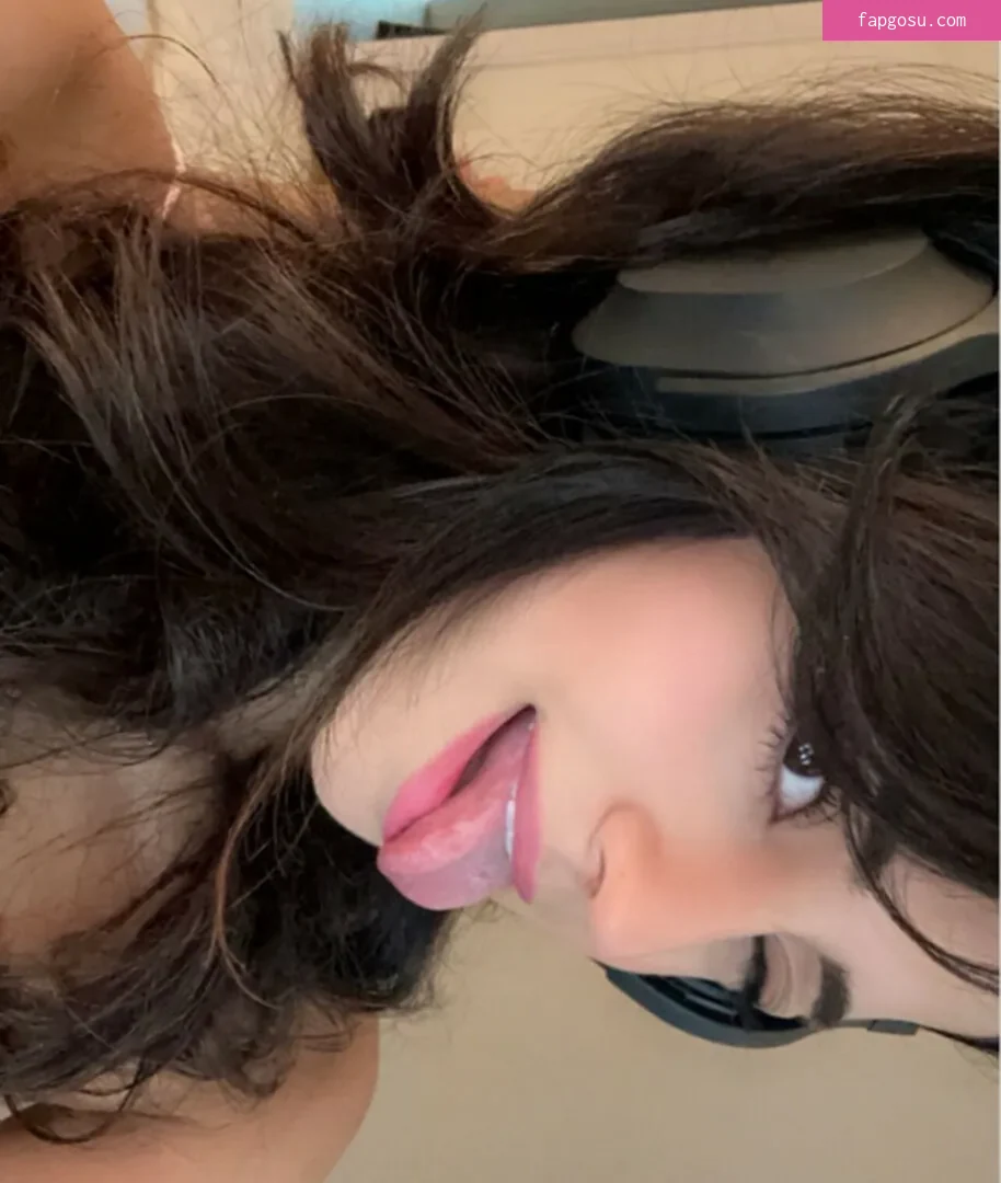 Melody Oz