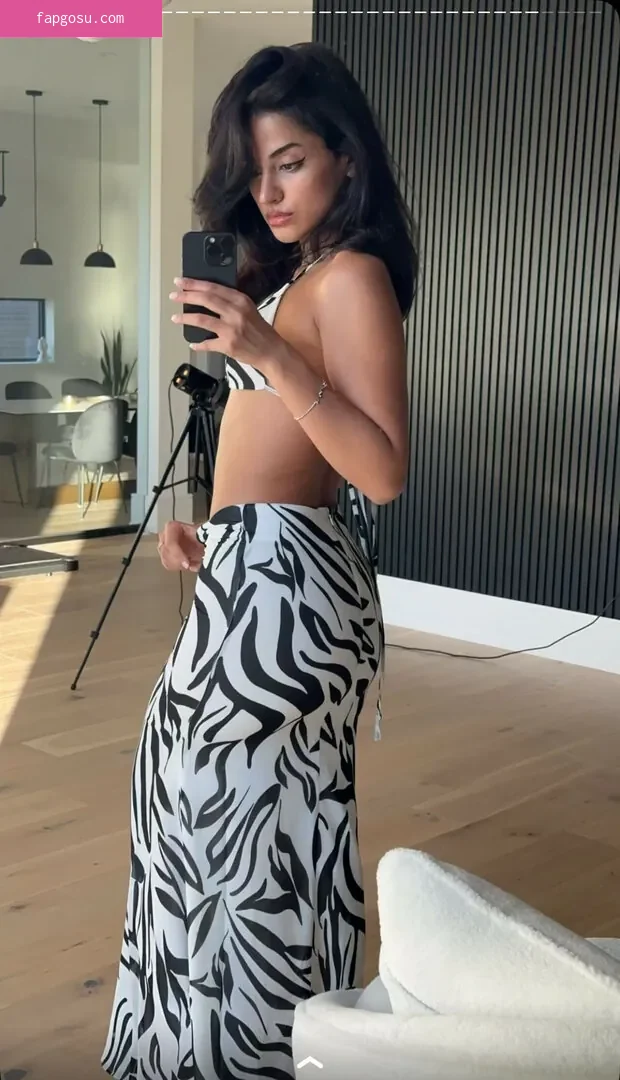 Melody Oz