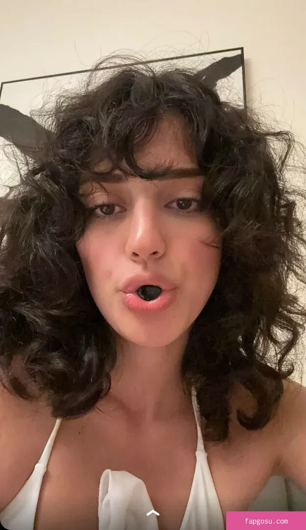 Melody Oz