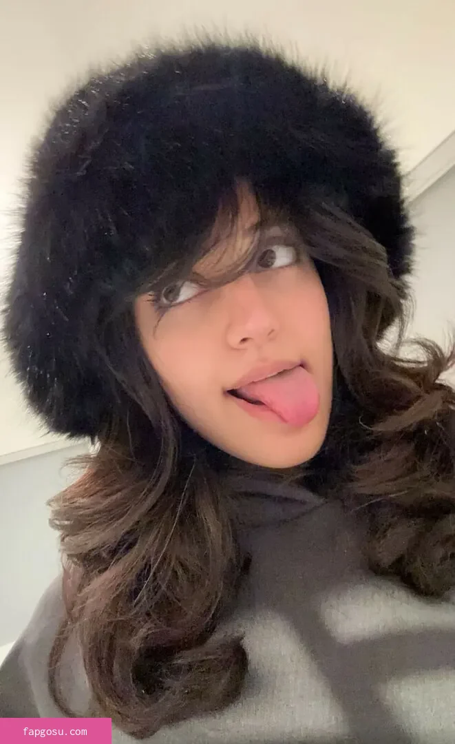 Melody Oz