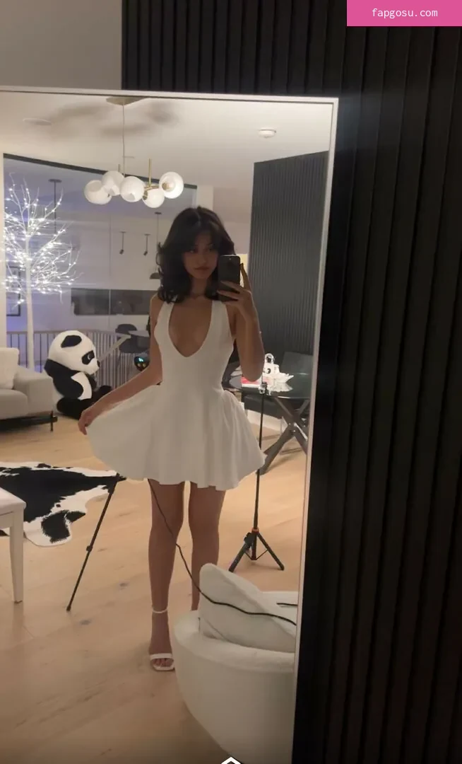 Melody Oz
