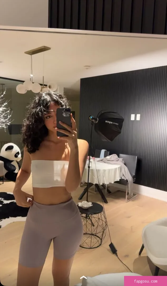 Melody Oz