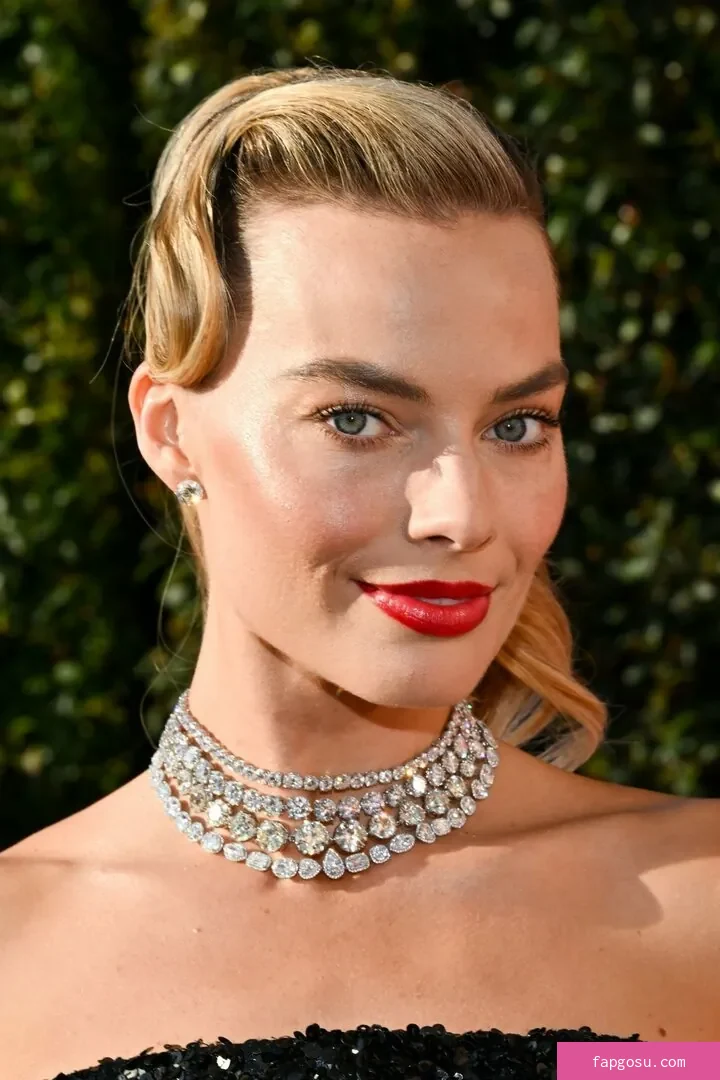 Margot Robbie