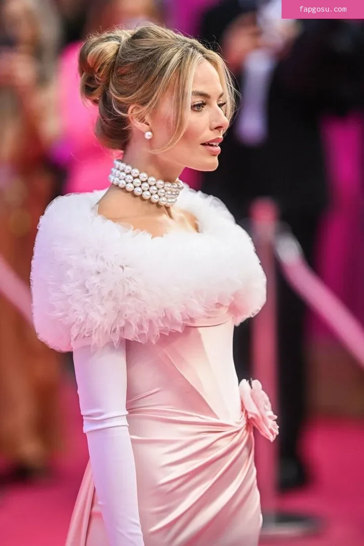 Margot Robbie