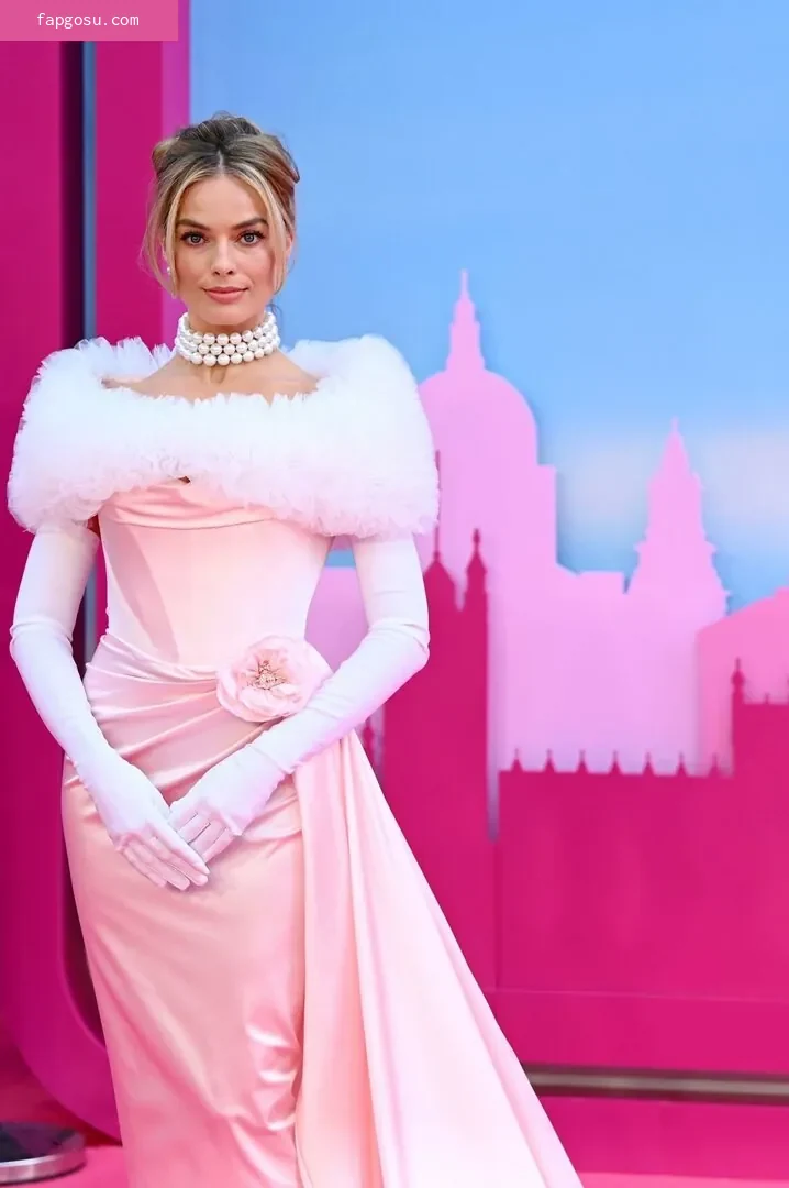 Margot Robbie