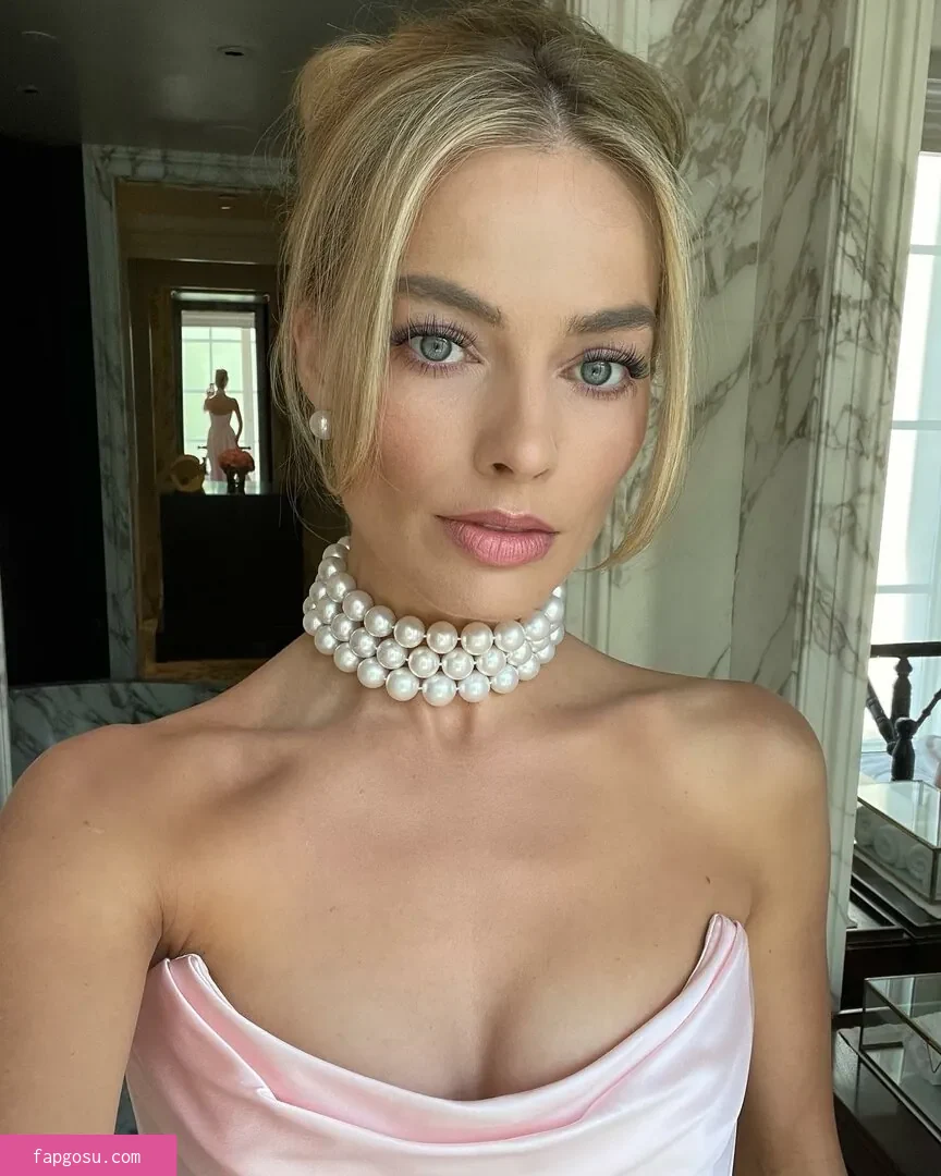 Margot Robbie