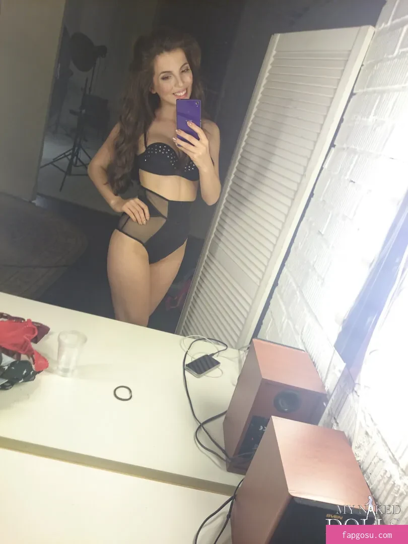 MyNakedDolls