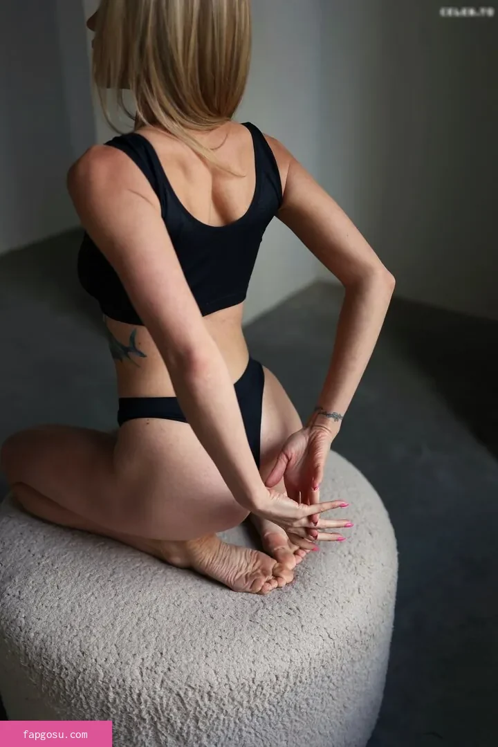 Natalie (Avo)
