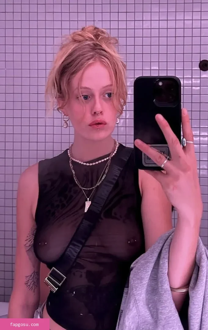 naughtyluluxxx2001
