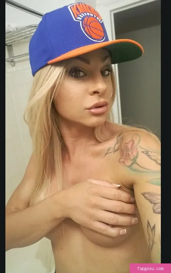 Noemi Blonde