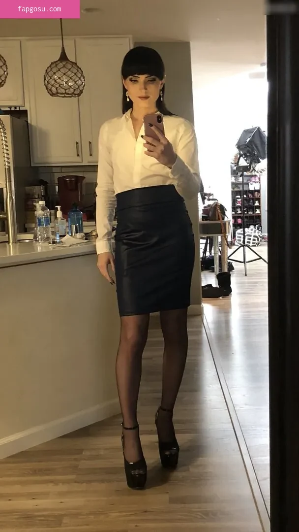 Natalie Mars