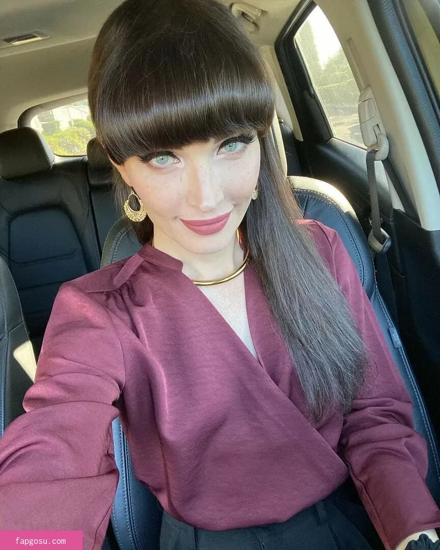 Natalie Mars