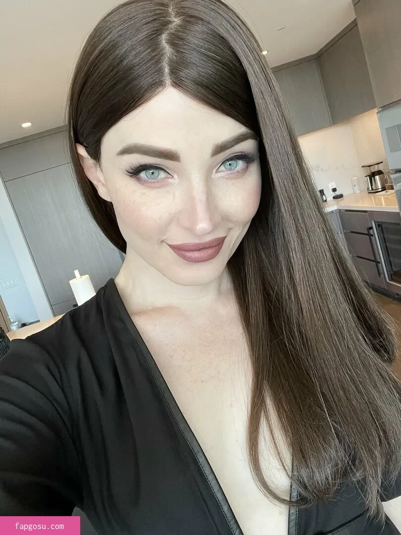 Natalie Mars