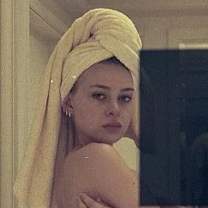 Nicola Peltz