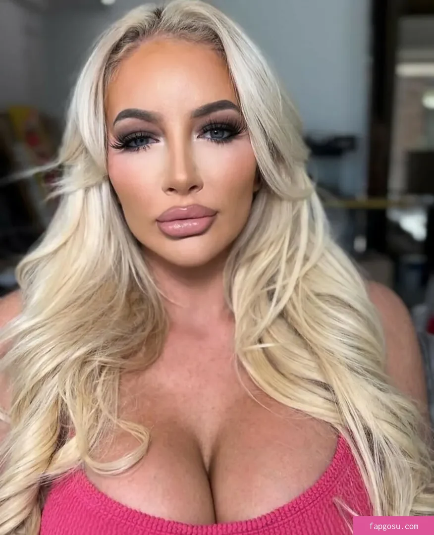 Nicolette Shea