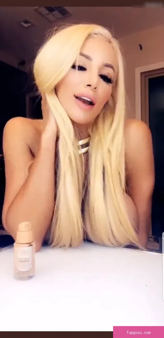 Nicolette Shea
