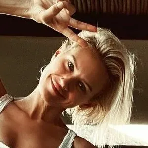 Nicky Whelan