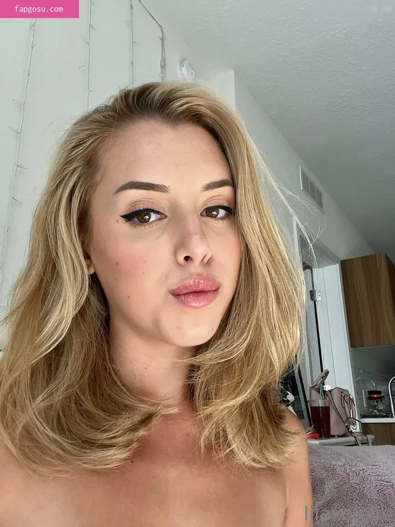 Olivia Reign