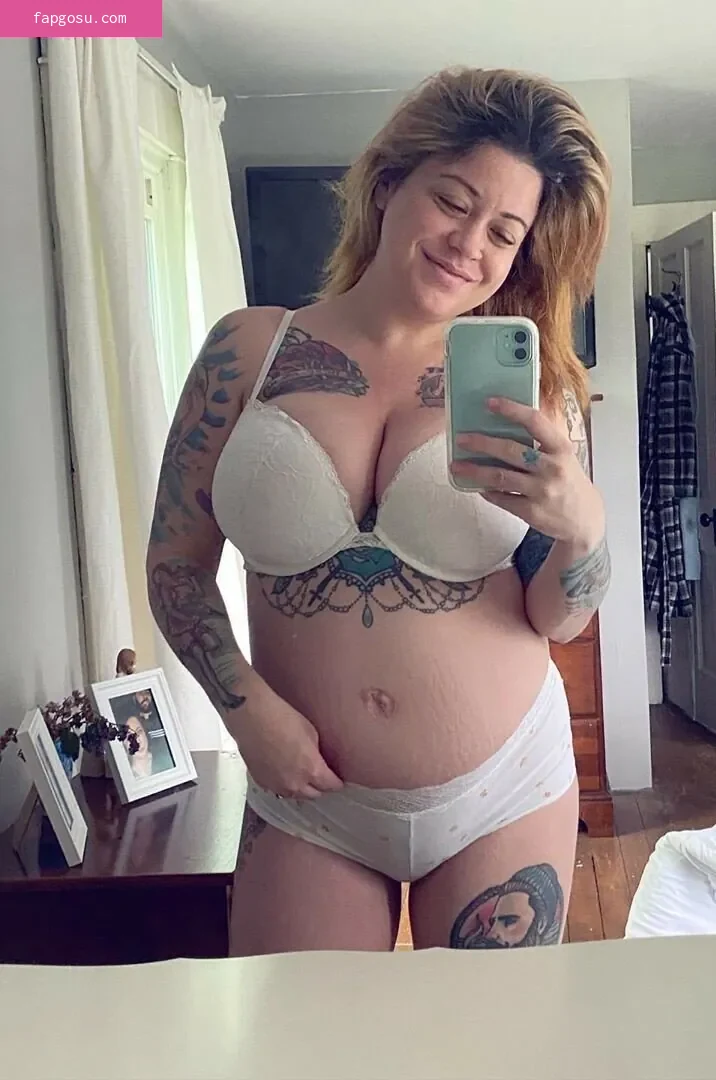 Pinup Cortney