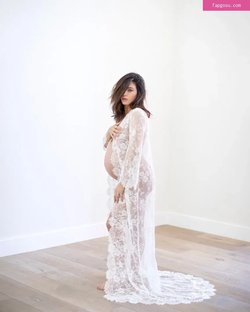 Pregnant Celebs