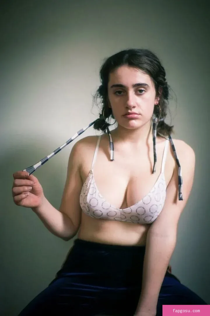 Rachel Anne Sennott