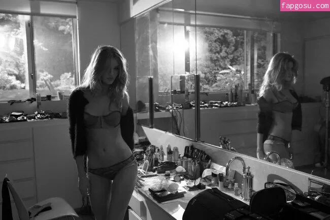 Rosie Huntington-Whiteley