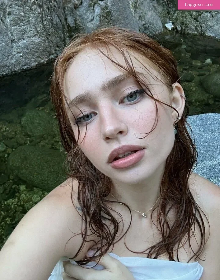 Renata Ri