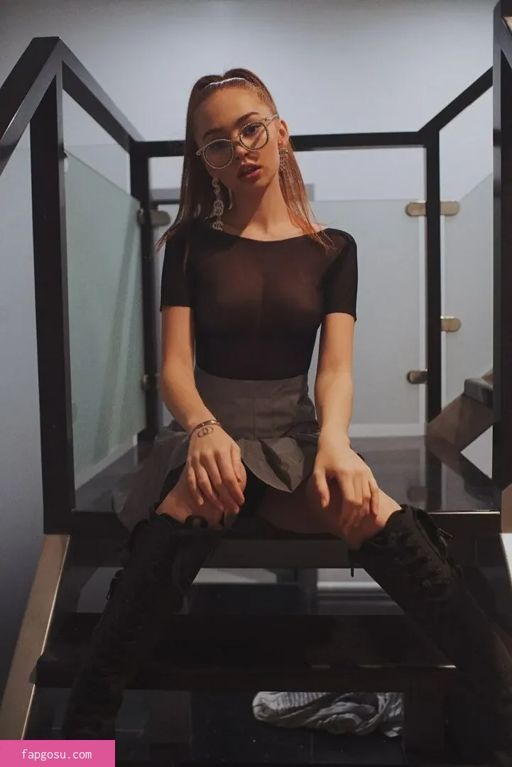 Renata Ri