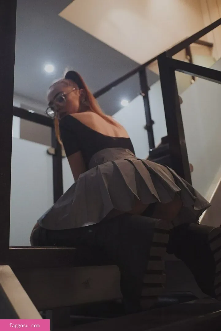 Renata Ri
