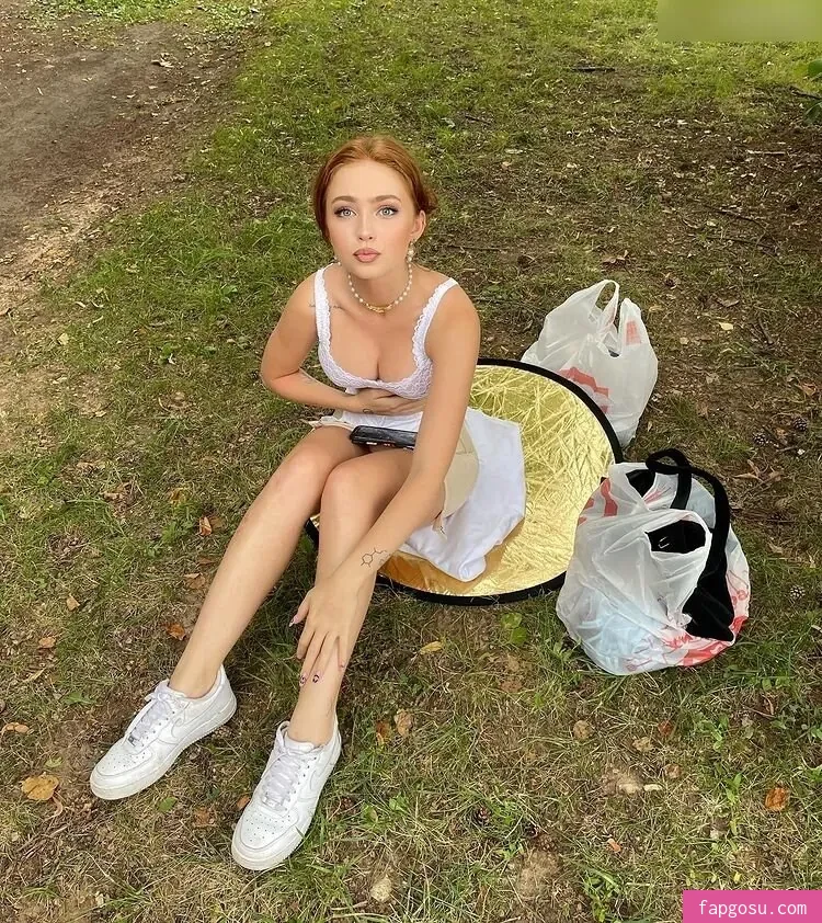 Renata Ri