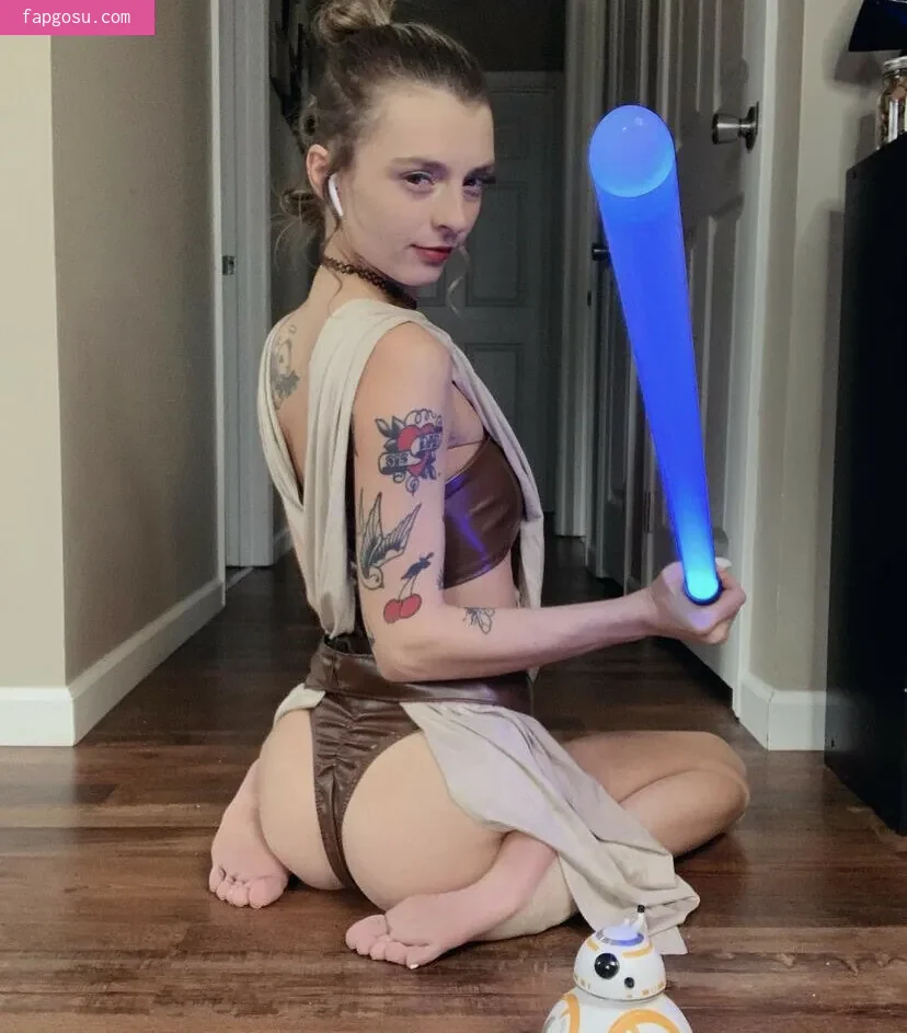 Sadgirlastrid