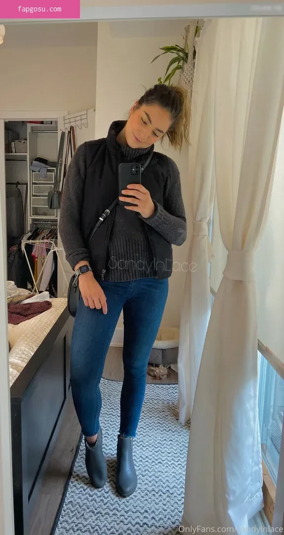 SandyInLace