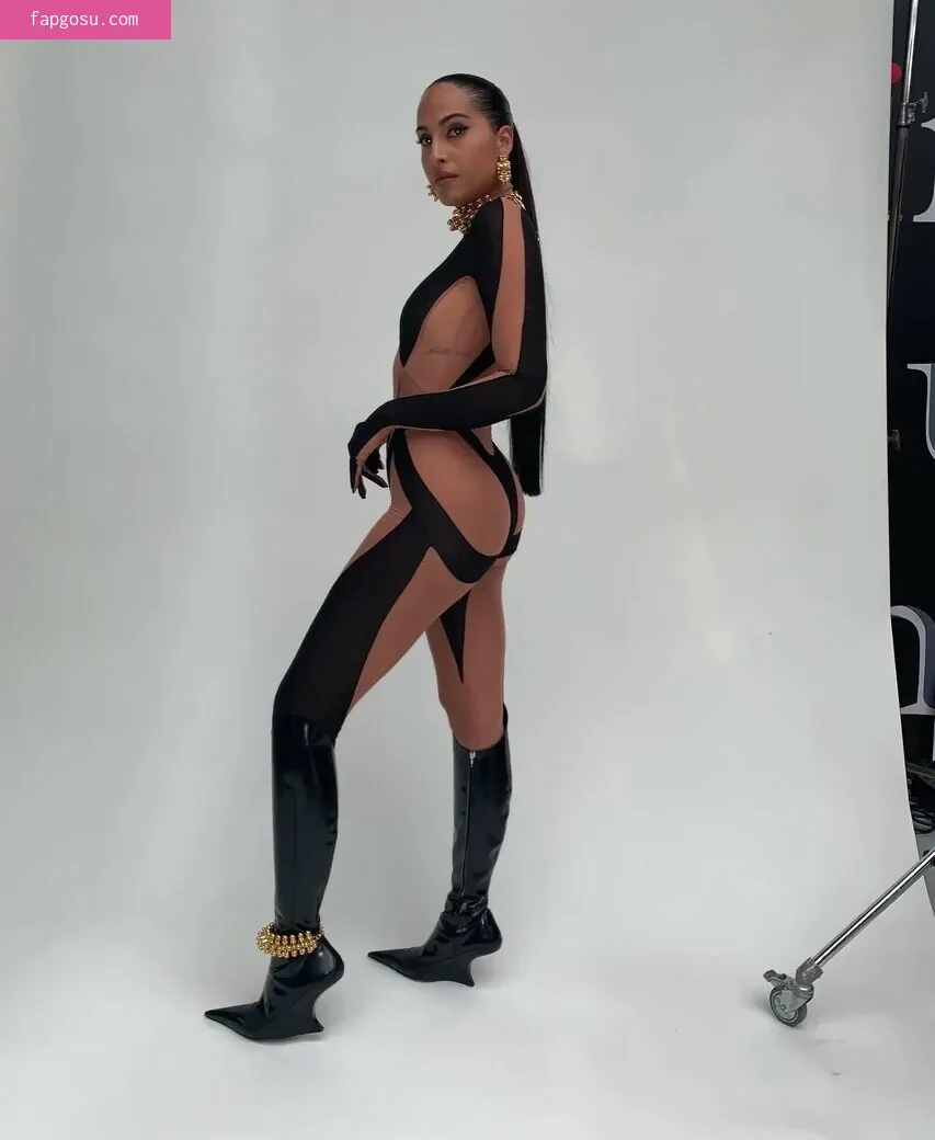Snoh Aalegra
