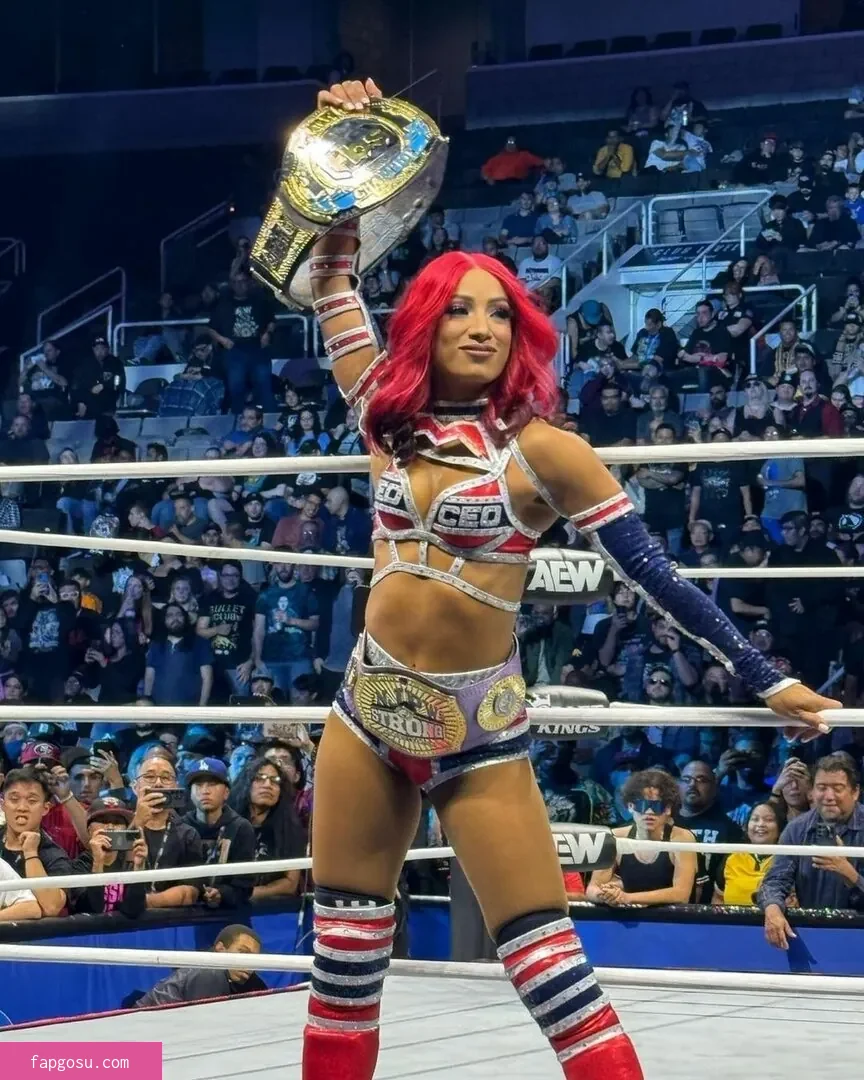 Sasha Banks