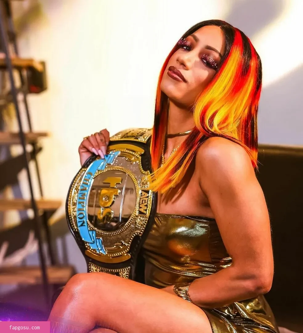 Sasha Banks