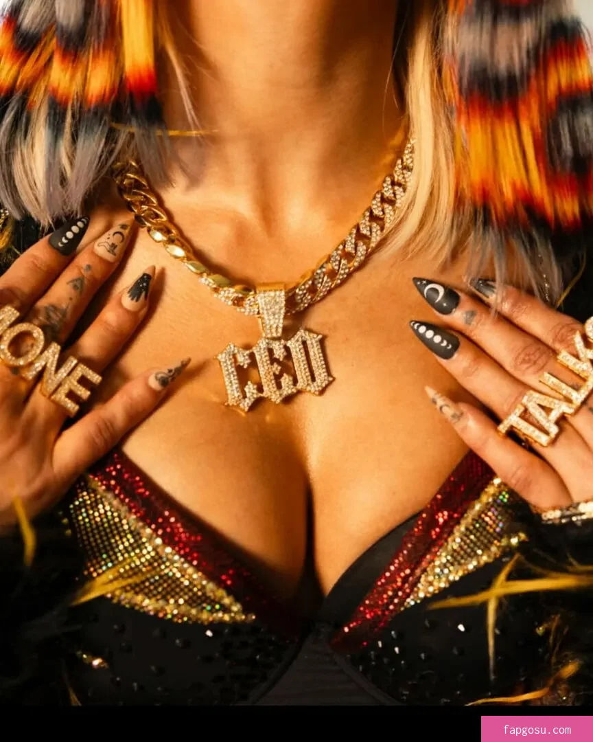 Sasha Banks