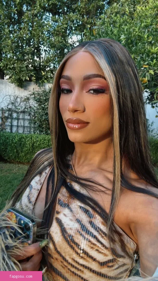 Sasha Banks